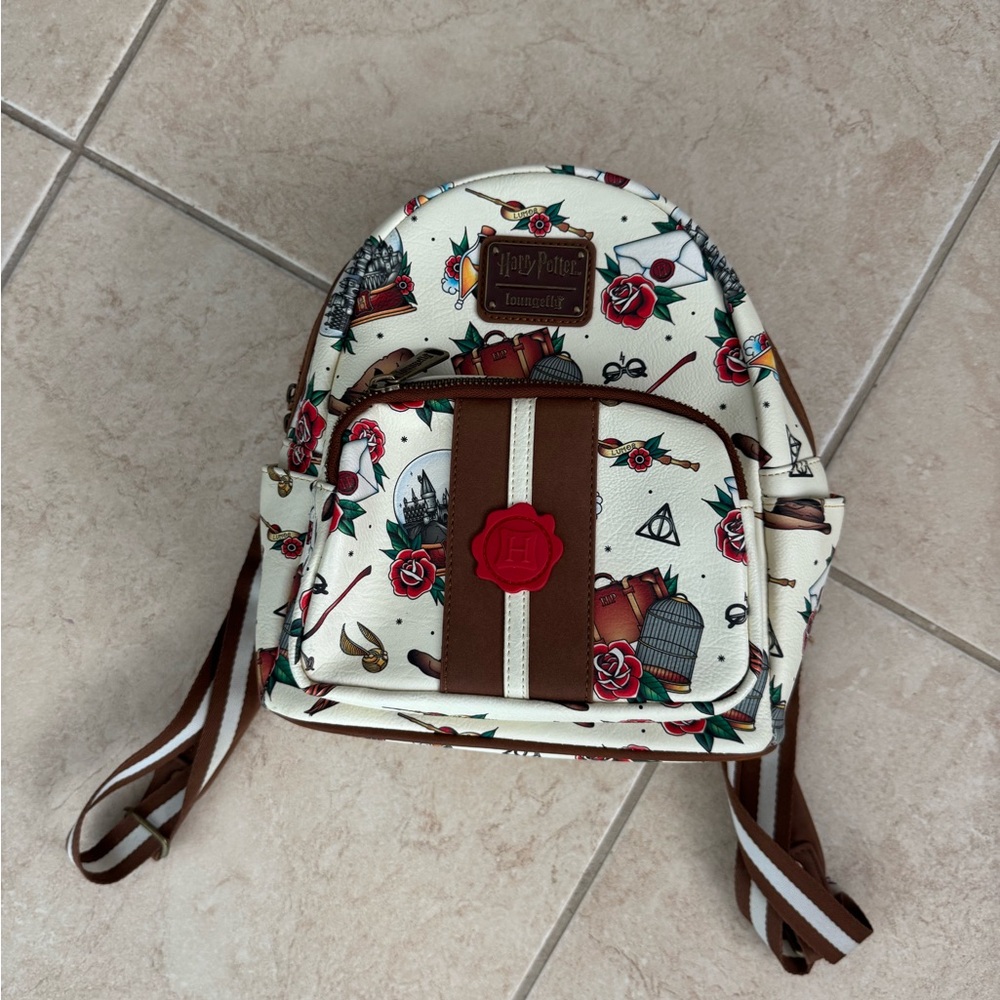 Warner Bros. Harry Potter Cream and Red Satchel